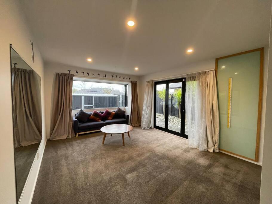 Spacious 4 Bed Family Home Christchurch Kültér fotó