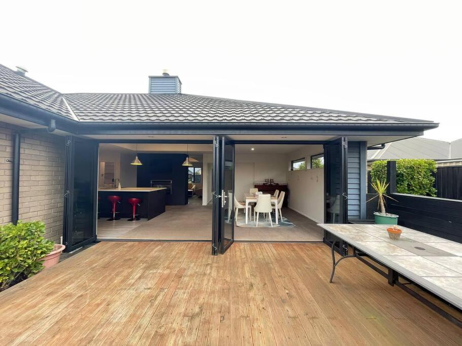 Spacious 4 Bed Family Home Christchurch Kültér fotó